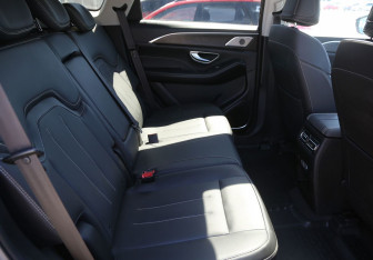 Подержанный автомобиль Jetour X90 2023 года (12 фото)