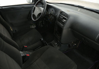 Подержанный автомобиль LADA (ВАЗ) 2112 2007 года (9 фото)