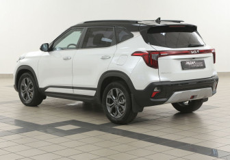 Подержанный автомобиль Kia Seltos 2024 года (2 фото)