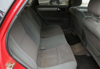 Подержанный автомобиль Chevrolet Lacetti Sedan 2007 года (11 фото)