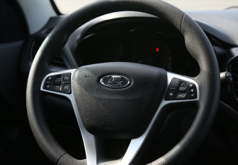 Подержанный автомобиль LADA (ВАЗ) Vesta Sedan 2018 года (16 фото)