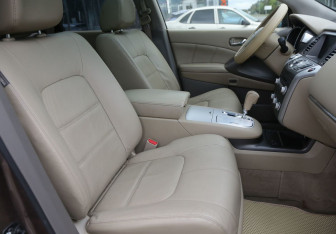 Подержанный автомобиль Nissan Murano Suv 2012 года (11 фото)