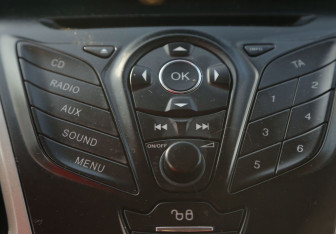 Подержанный автомобиль Ford Focus Hatchback 2011 года (15 фото)