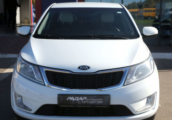 Подержанный автомобиль Kia Rio Sedan 2013 года (2 фото)