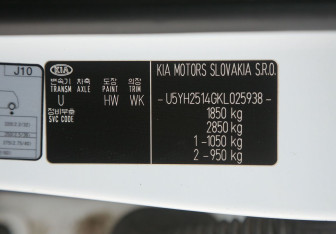 Подержанный автомобиль Kia Ceed Hatchback 2018 года (35 фото)