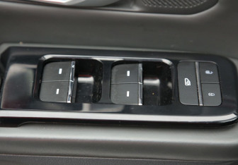 Подержанный автомобиль Jetour Dashing 2023 года (18 фото)