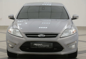 Подержанный автомобиль Ford Mondeo Sedan 2011 года (6 фото)