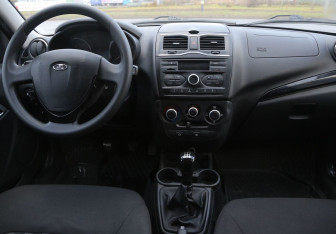 Подержанный автомобиль LADA (ВАЗ) Granta Liftback 2019 года (12 фото)