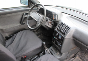 Подержанный автомобиль LADA (ВАЗ) 2111 2005 года (11 фото)