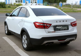 Подержанный автомобиль LADA (ВАЗ) Vesta Sedan 2018 года (4 фото)