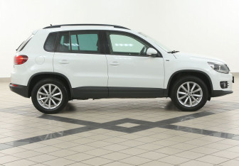 Подержанный автомобиль Volkswagen Tiguan 2015 года (5 фото)