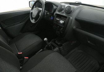 Подержанный автомобиль LADA (ВАЗ) Granta Sedan 2014 года (8 фото)