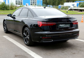 Подержанный автомобиль Audi A6 Sedan 2021 года (4 фото)
