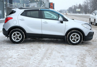 Подержанный автомобиль Opel Mokka 2014 года (7 фото)