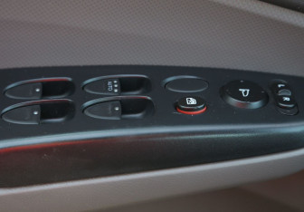 Подержанный автомобиль Honda Civic Sedan 2008 года (18 фото)