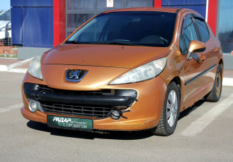 Подержанный автомобиль Peugeot 207 Hatchback 2008 года (3 фото)