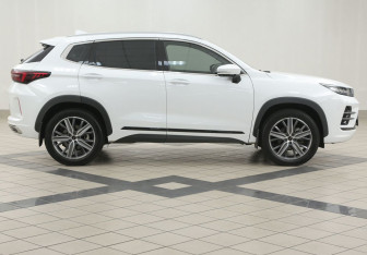 Подержанный автомобиль Exeed LX 2023 года (5 фото)