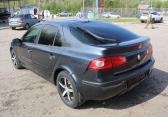 Подержанный автомобиль Renault Laguna Liftback 2007 года (5 фото)