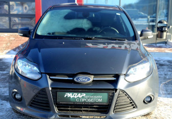 Подержанный автомобиль Ford Focus Hatchback 2013 года (2 фото)