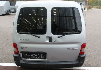 Подержанный автомобиль Citroen Berlingo 2008 года (6 фото)