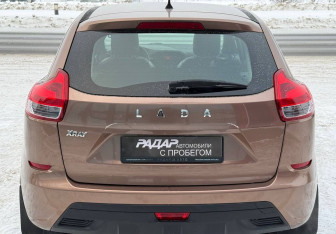 Подержанный автомобиль LADA (ВАЗ) XRAY 2018 года (7 фото)