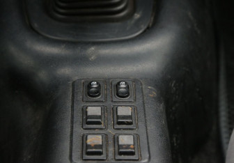 Подержанный автомобиль ГАЗ 31105 «Волга» 2004 года (15 фото)