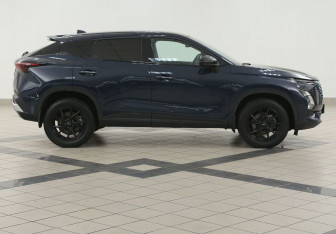 Подержанный автомобиль Omoda C5 2023 года (5 фото)