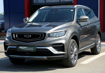Подержанный автомобиль Geely Atlas Pro 2022 года (3 фото)