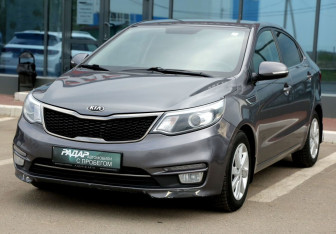 Подержанный автомобиль Kia Rio Sedan 2017 года (3 фото)