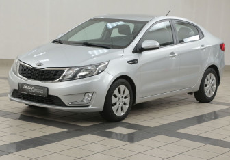 Подержанный автомобиль Kia Rio Sedan 2014 года (8 фото)