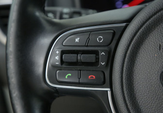 Подержанный автомобиль Kia Sportage 2016 года (27 фото)