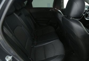 Подержанный автомобиль Kia Ceed Hatchback 2019 года (23 фото)