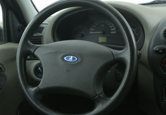 Подержанный автомобиль LADA (ВАЗ) Kalina Hatchback 2007 года (16 фото)