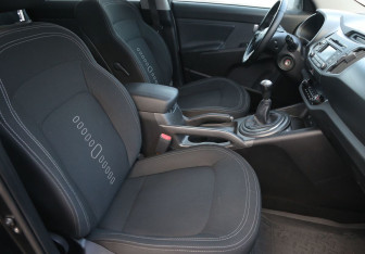 Подержанный автомобиль Kia Sportage 2012 года (10 фото)