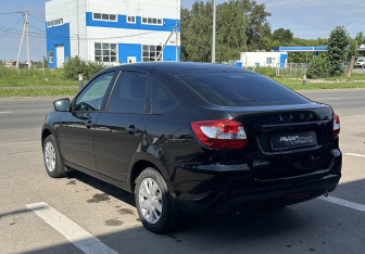 Подержанный автомобиль LADA (ВАЗ) Granta Liftback 2023 года (6 фото)