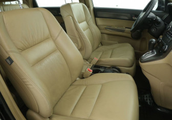 Подержанный автомобиль Honda CR-V 2009 года (10 фото)