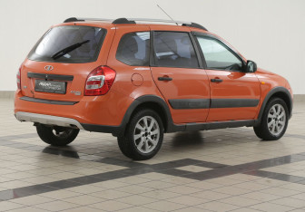 Подержанный автомобиль LADA (ВАЗ) Kalina Wagon 2015 года (4 фото)