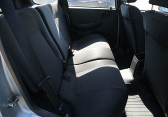 Подержанный автомобиль Chevrolet Niva 2014 года (11 фото)