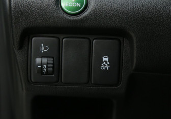 Подержанный автомобиль Honda CR-V 2013 года (21 фото)