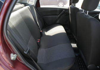 Подержанный автомобиль LADA (ВАЗ) Granta Sedan 2013 года (11 фото)