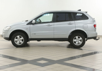 Подержанный автомобиль SsangYong Kyron 2011 года (7 фото)