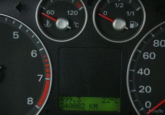 Подержанный автомобиль Ford Focus Sedan 2006 года (17 фото)