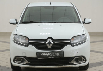 Подержанный автомобиль Renault Logan Sedan 2018 года (6 фото)