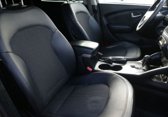 Подержанный автомобиль Hyundai ix35 2010 года (10 фото)