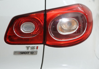 Подержанный автомобиль Volkswagen Tiguan 2010 года (13 фото)