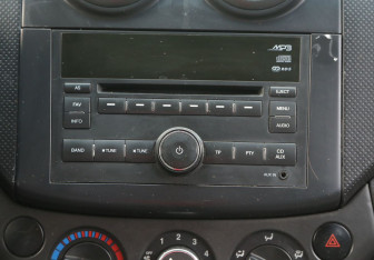 Подержанный автомобиль Chevrolet Aveo Sedan 2008 года (13 фото)