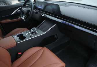 Подержанный автомобиль Omoda C5 2022 года (9 фото)