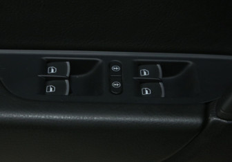 Подержанный автомобиль Volkswagen Touareg 2013 года (17 фото)