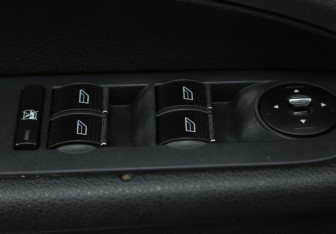 Подержанный автомобиль Ford Focus Hatchback 2008 года (17 фото)