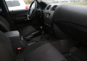 Подержанный автомобиль УАЗ Patriot 2016 года (9 фото)